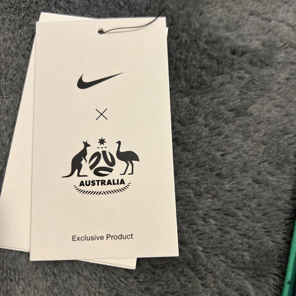 SMALL Australia National Team Nike 2022/23 Pre-Match Top Green/Yellow DM9543-720 - Picture 11 of 12